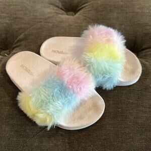 Nova kids fur slides size 10